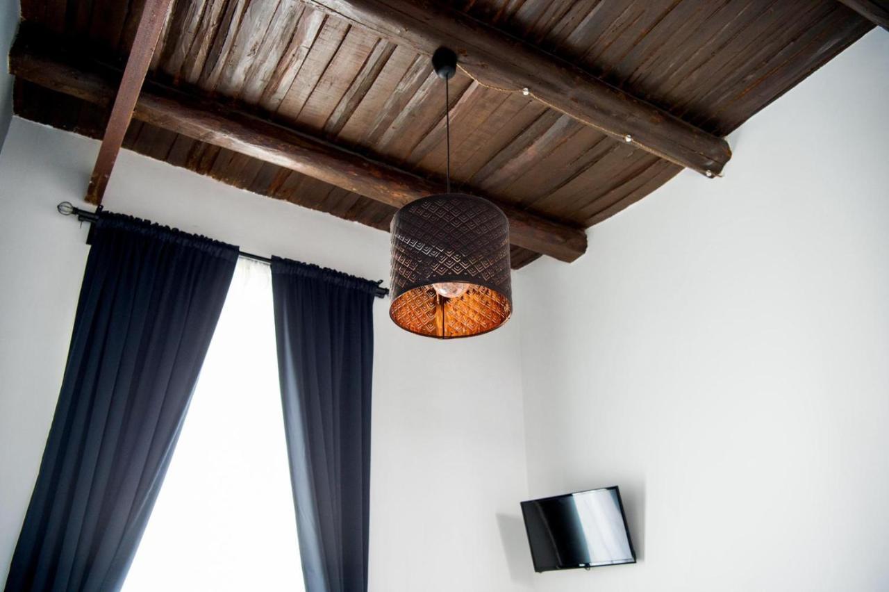 ساليرنو B&B Palazzo Fruscione الغرفة الصورة